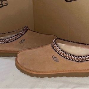 UGG TASMAN